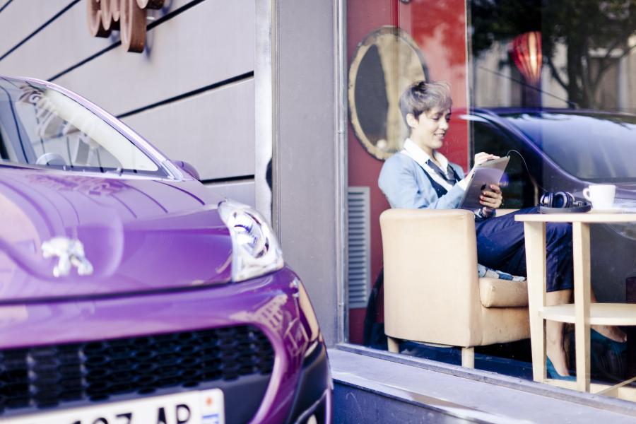  Peugeot 107 5-Door 2012 года  (фото 32 из 40)
